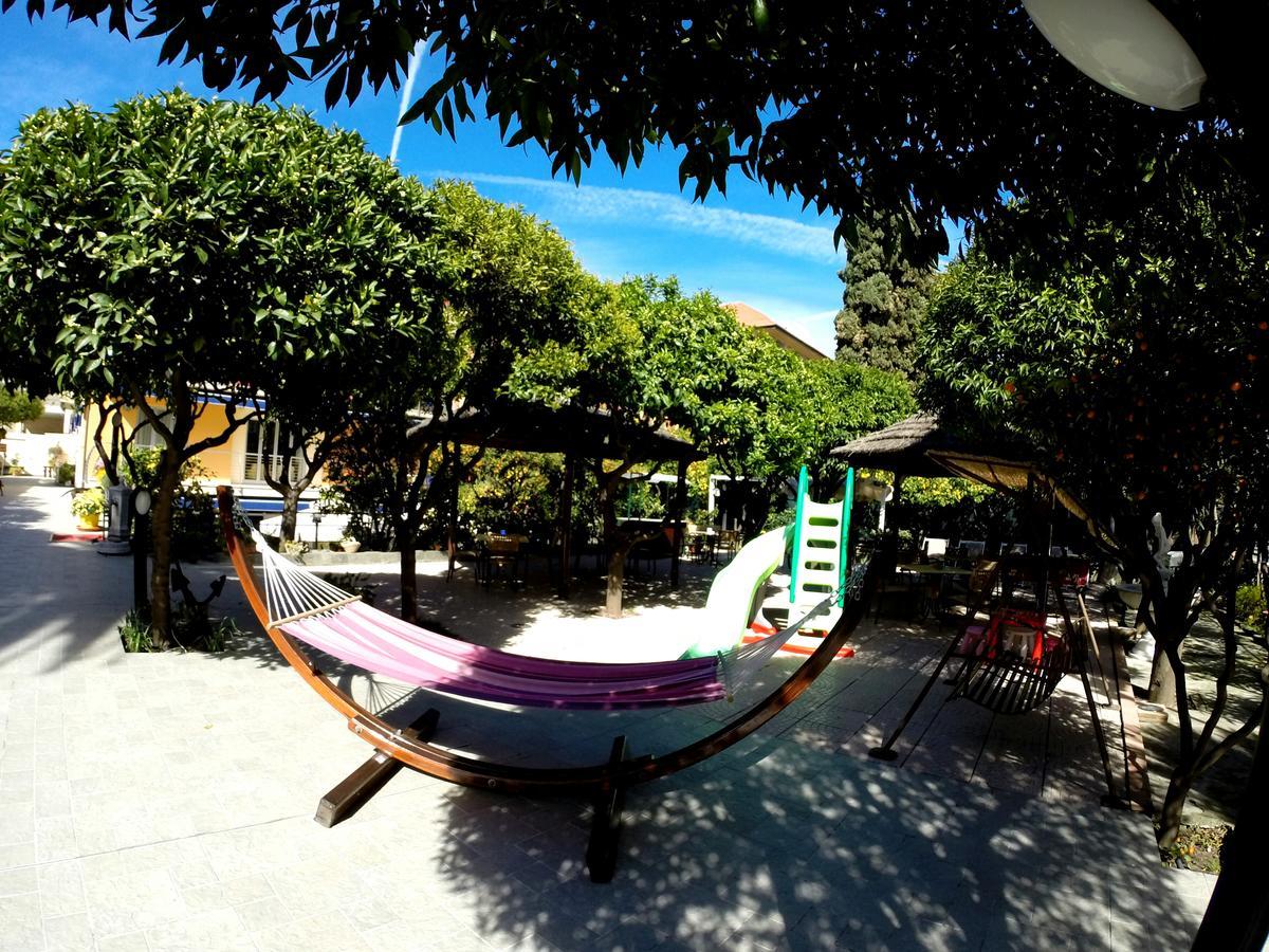 Hotel Villa Delibera Varazze Exterior photo