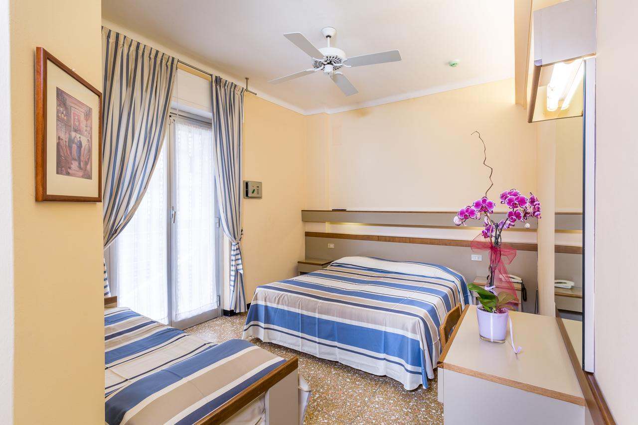 Hotel Villa Delibera Varazze Room photo