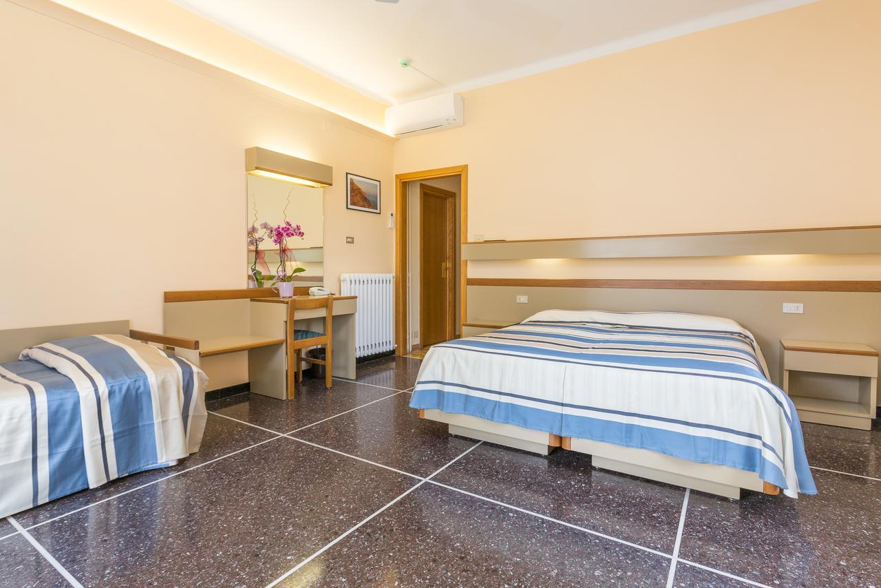 Hotel Villa Delibera Varazze Exterior photo